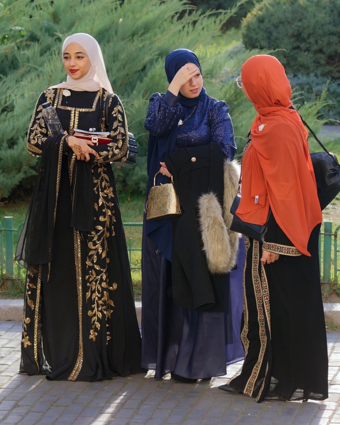 fashion brand company bug dress Abaya Dress: Versatile Style and Comfort for Fashion-Forward Individuals main image 0