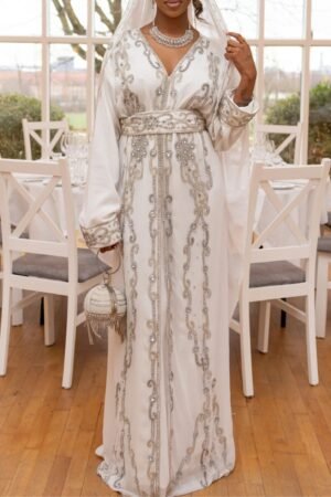 White and silver Moroccan bridal kaftan (1)